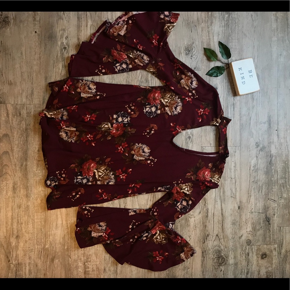 Keyhole boutique Top